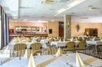 Duna Hotel - Desayuno