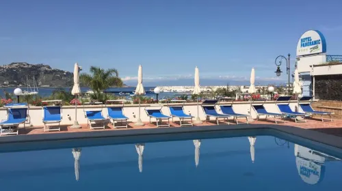 Hotel Panoramic Hôtels à : Giardini-Naxos
