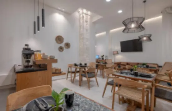 Marea Boutique Suites
