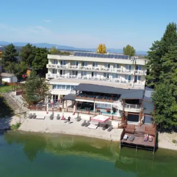 Hotel Zátoka