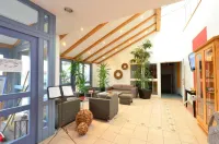 Landhotel Seerose, Fam. Peter Hotels in Neuhof an der Zenn