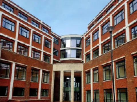 Roomspace Serviced Apartments- Syward Place Hotels in Chertsey