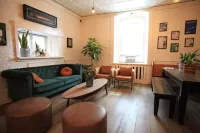 Saintlo Ottawa Jail Hostel