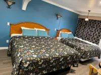 El Dorado Motel - parking