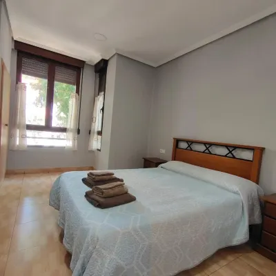 Hostal Abastos Các khách sạn gần Ga Joaquin Sorolla
