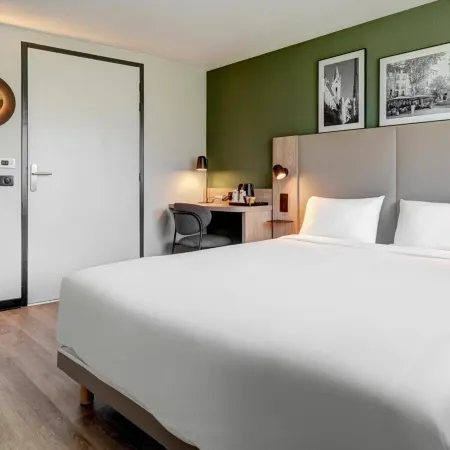 Hotel Campanile Nature - Cergy Pontoise