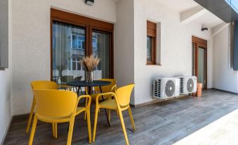 Maison Bucarest Apartments by Olala Homes
