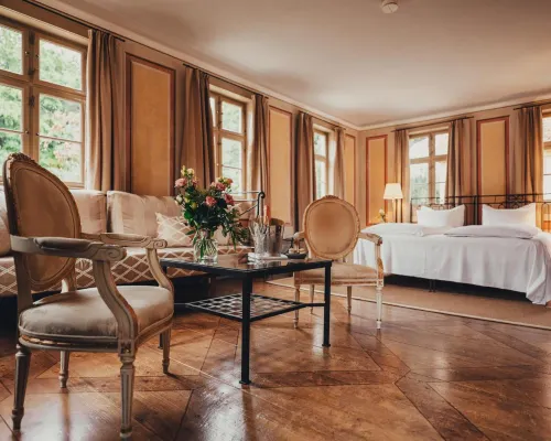 Villa Sorgenfrei Und Restaurant Atelier Sanssouci Hotels in Radebeul