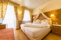 Hotel Weisses Lamm - Parvekkeita