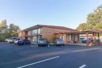 Wagner Inn - parking