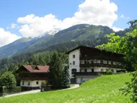 Apart Tuxertal