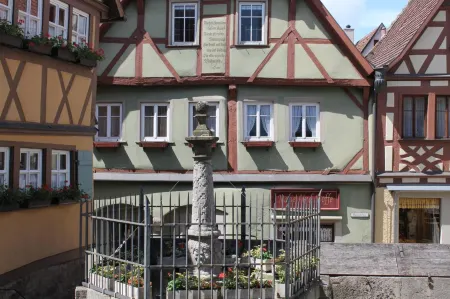 Glocke Weingut Und Hotel