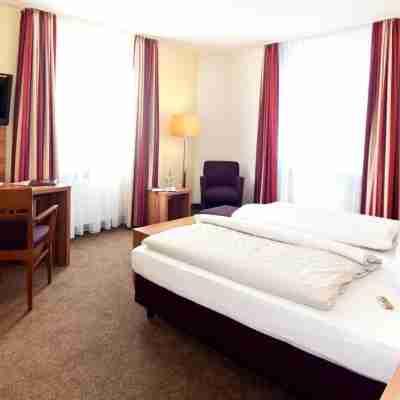 Hotel Strauss Rooms