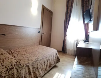 Albergo Ristorante Delfino Hotel in zona Bellinzago