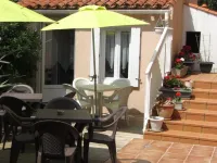 Hotel & Cantine de La Plage Hotels in Vendee