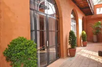 Hotel le Djoloff