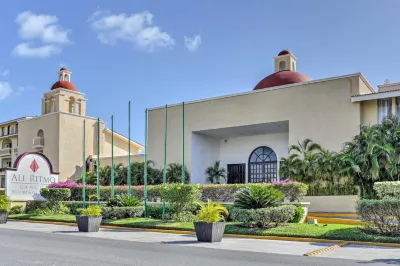 Private Balcony with Views Oceanfront Cancun Condo! Hotels in Puerto Juarez