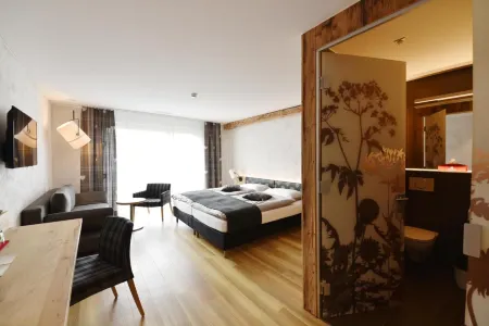 Landgasthof Kreuz - der Zwischenstopp Mit Herz Auf Dem Weg in Den Süden Отели в г. Офтринген