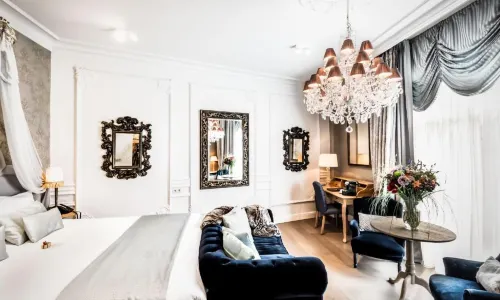 Luxury Boutique Hotel de Castillion