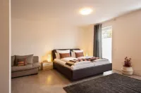 Hotel & Boarding House Schlosserwirt Hotels in Mering