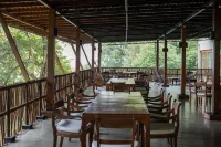Birds Park Polgahawela Hotels in Kurunegala