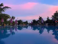 Rooster Mekong Resort - Pool