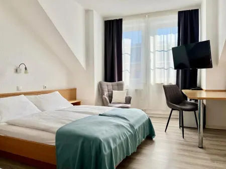 City Hotel Neuwied Отели рядом с достопримечательностью «Marktkirche»