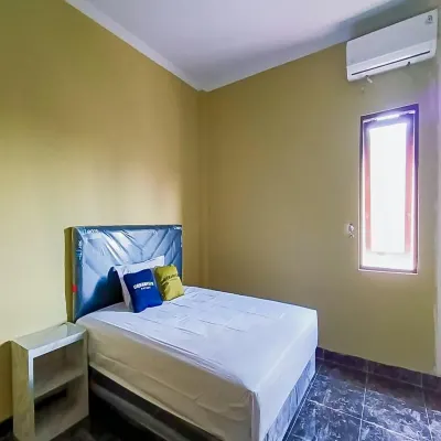 Urbanview Hotel Lamin Palangkaraya Hotels near Warung Gamer
