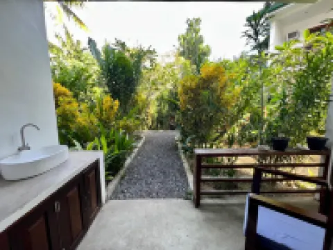 Fat Lips Surf Lodge โรงแรมใน