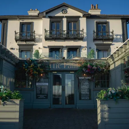 The Palm Отели в г. Бри
