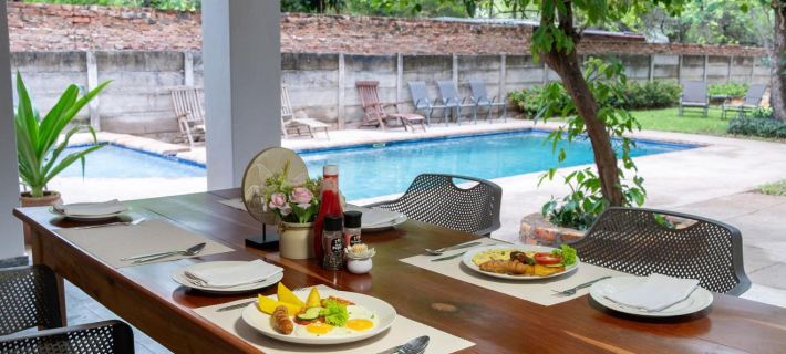 Mopani Lodge Victoria Falls Hotels in Hwange