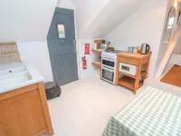 Badgers Loft - Homestays