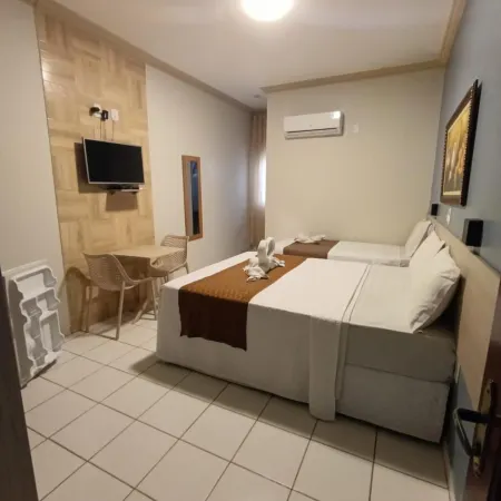 Pousada Maragolfinho