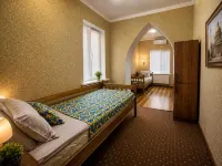 Status House - 3-Star