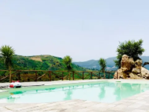 Mama Lina Hotels in Patti