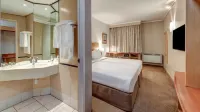 StayEasy Pretoria - สระว่ายน้ำส่วนตัว
