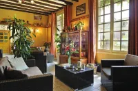 Logis Hôtel Auberge de l'Ecole 셍떼녕 호텔