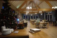 Stonehenge Hostel - YHA Affliated