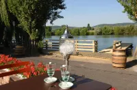 Les Canisses Hotels in Vernon