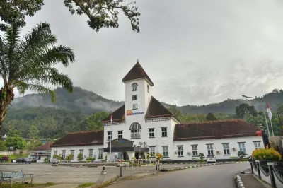 Khas Ombilin Hotel Air Terjun Burai 주변 호텔