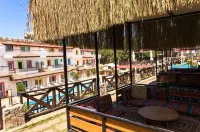 Konfor Suite Otel - Bergblick