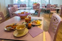 Hôtel - Restaurant Saint Jacques Hotels in Molineuf