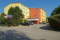 Hotel Akademie a Depandance Vila Jarmila Hotels in Hustopece