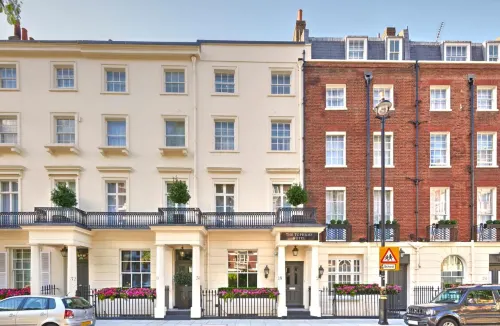 The Tophams Hotel