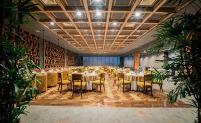 Restaurant Les Ambassadeurs Hotel & Casino Photo