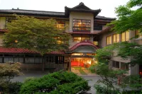 Namari-onsen　Fujisan Ryokan Hôtels à : Hanamaki