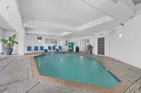 Ocean Isle Inn - Beach