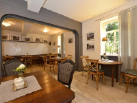 ガストハウザー ヴィラ デランゲ ランダウ・イン・デア・プファルツのホテル