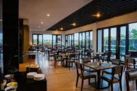 Laska Hotel Sukabumi Hotels in Cisaat