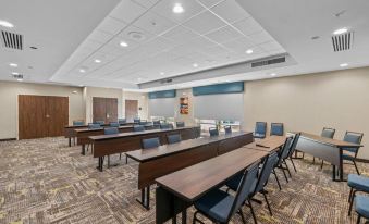 Hampton Inn by Hilton Redmond Bend Airport